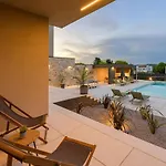 Villa Vellora By Istrialux