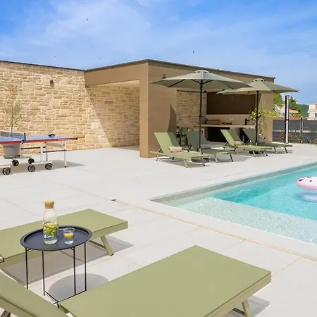 Villa Vellora By Istrialux