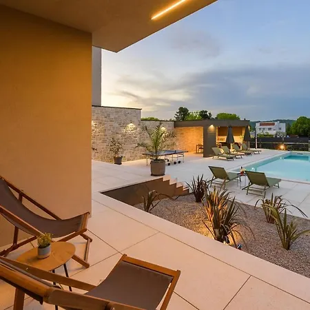 Villa Vellora By Istrialux