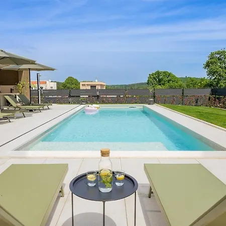 Vila Vellora By Istrialux *