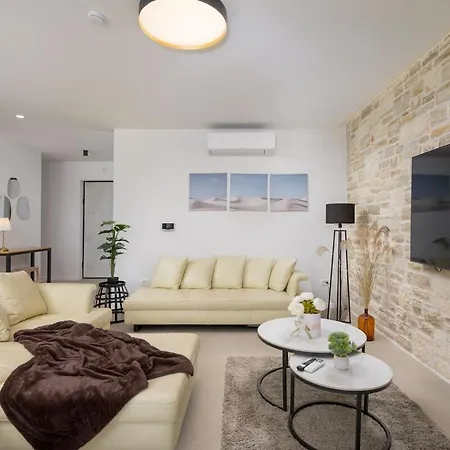 Vila Vellora By Istrialux *