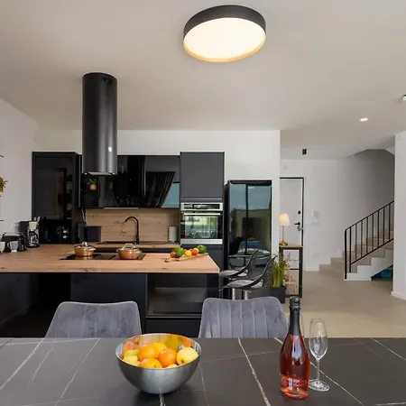 Vila Vellora By Istrialux *